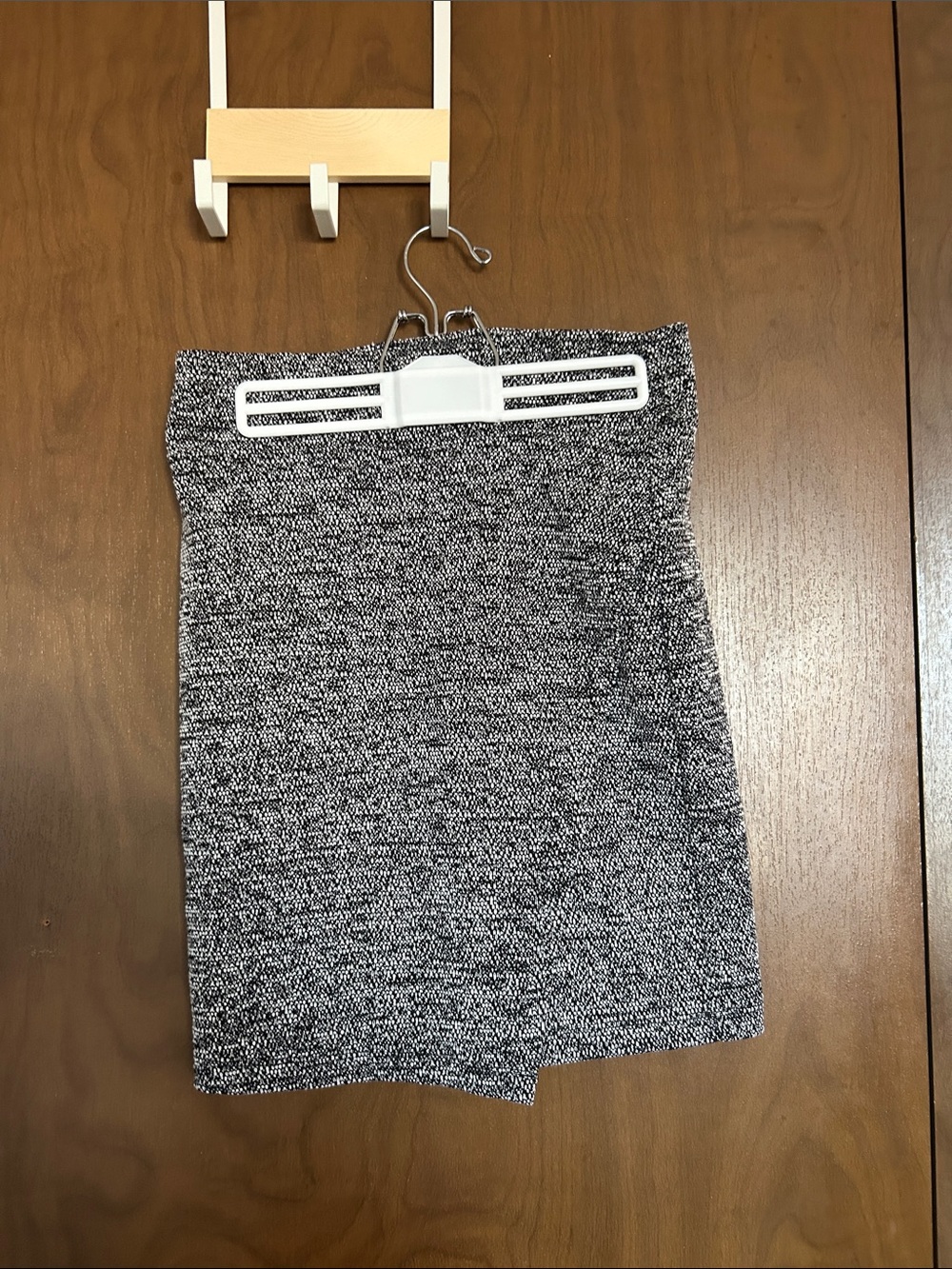 LOFT Black & White Marled Pencil Skirt